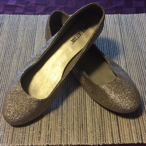 Gold glitter 12 (US) ballet flats
